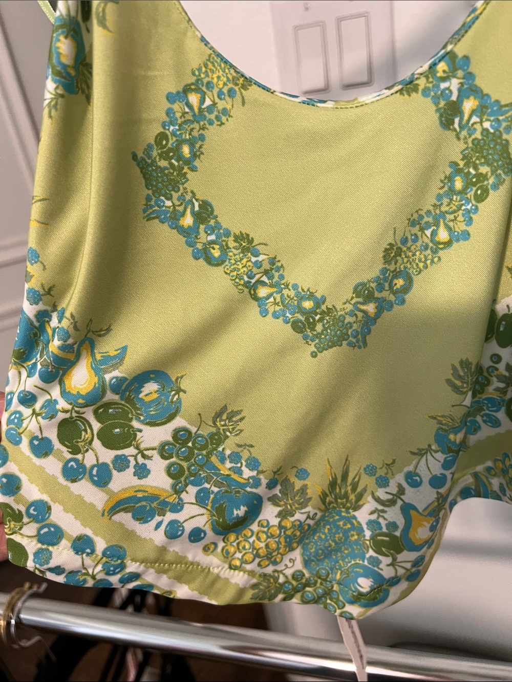 Floral Halter Crop Top - Green Urban Outfitters size xs - Picture 5 of 6